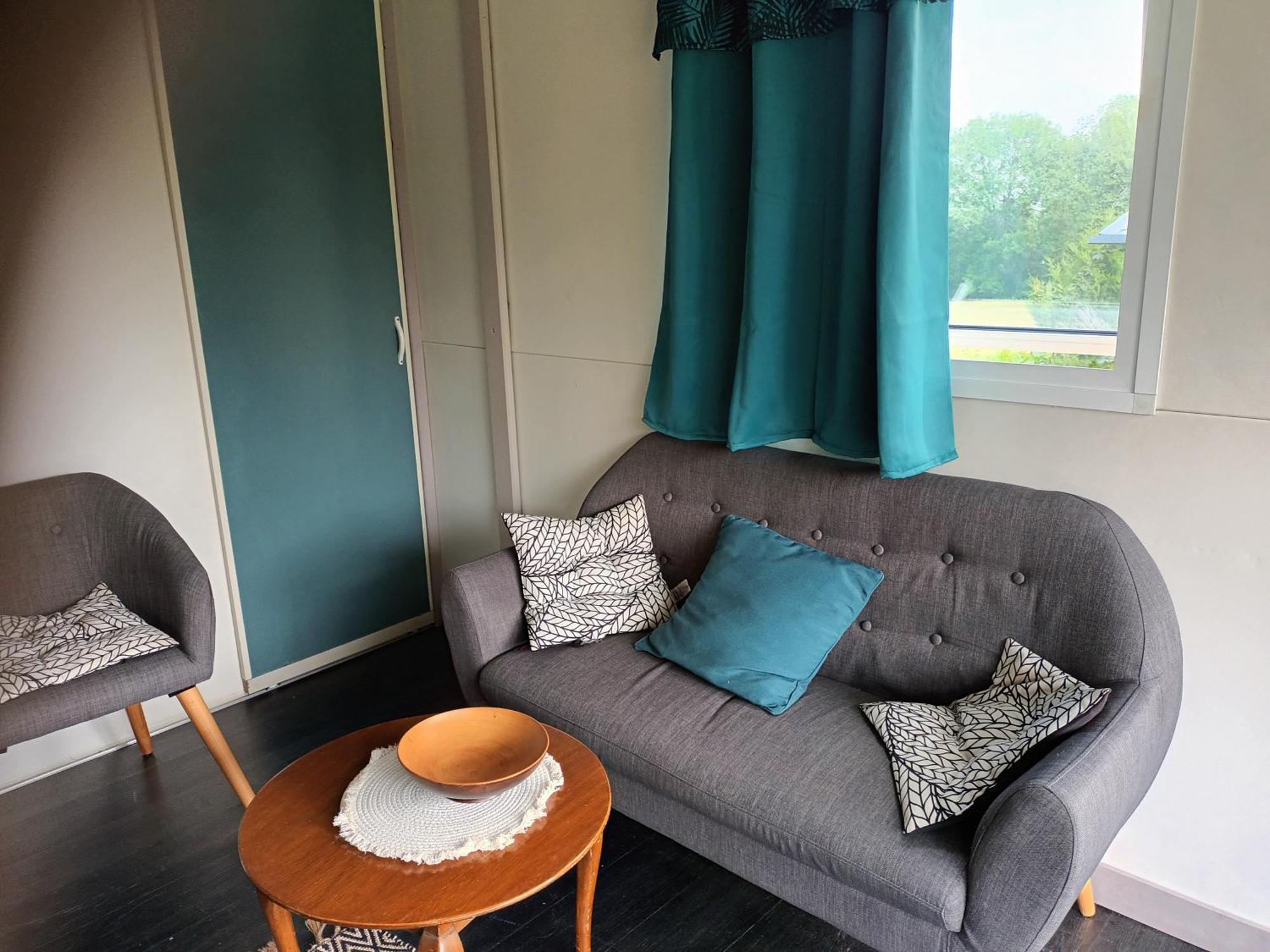 Au Bonheur Nomade Hotel Livry  Bilik gambar